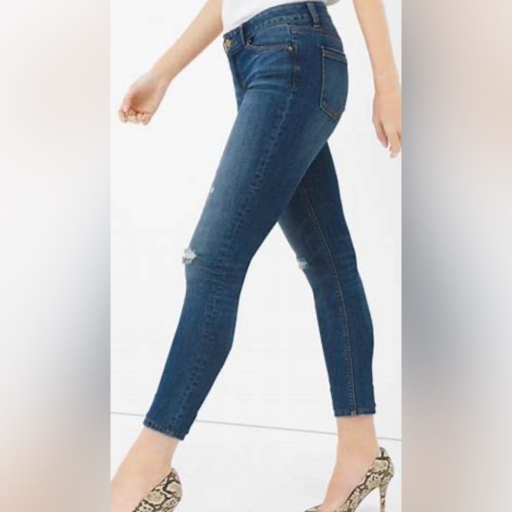 White House Black Market women’s jeans sz 0